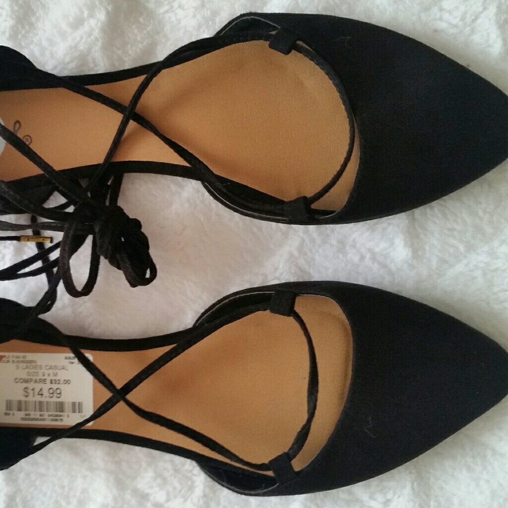 Women flats